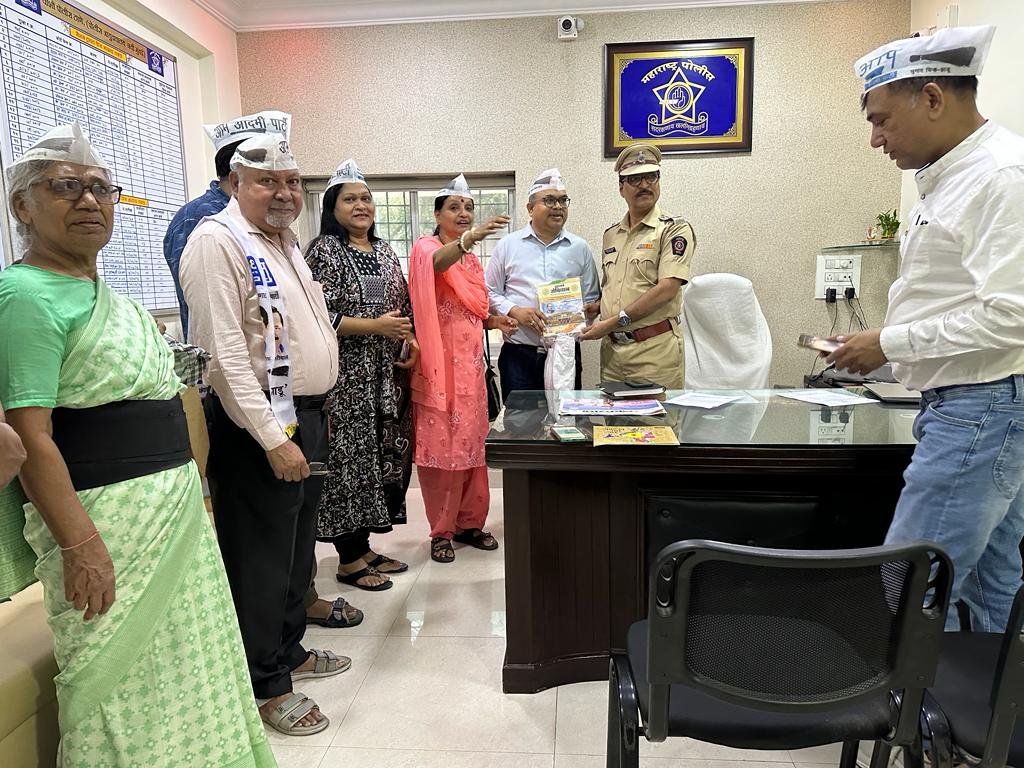 Saptahik Kokan Samana | डॉ. बाबासाहेब आंबेडकर जयंती निमित्त, भारतीय संविधान भेट...