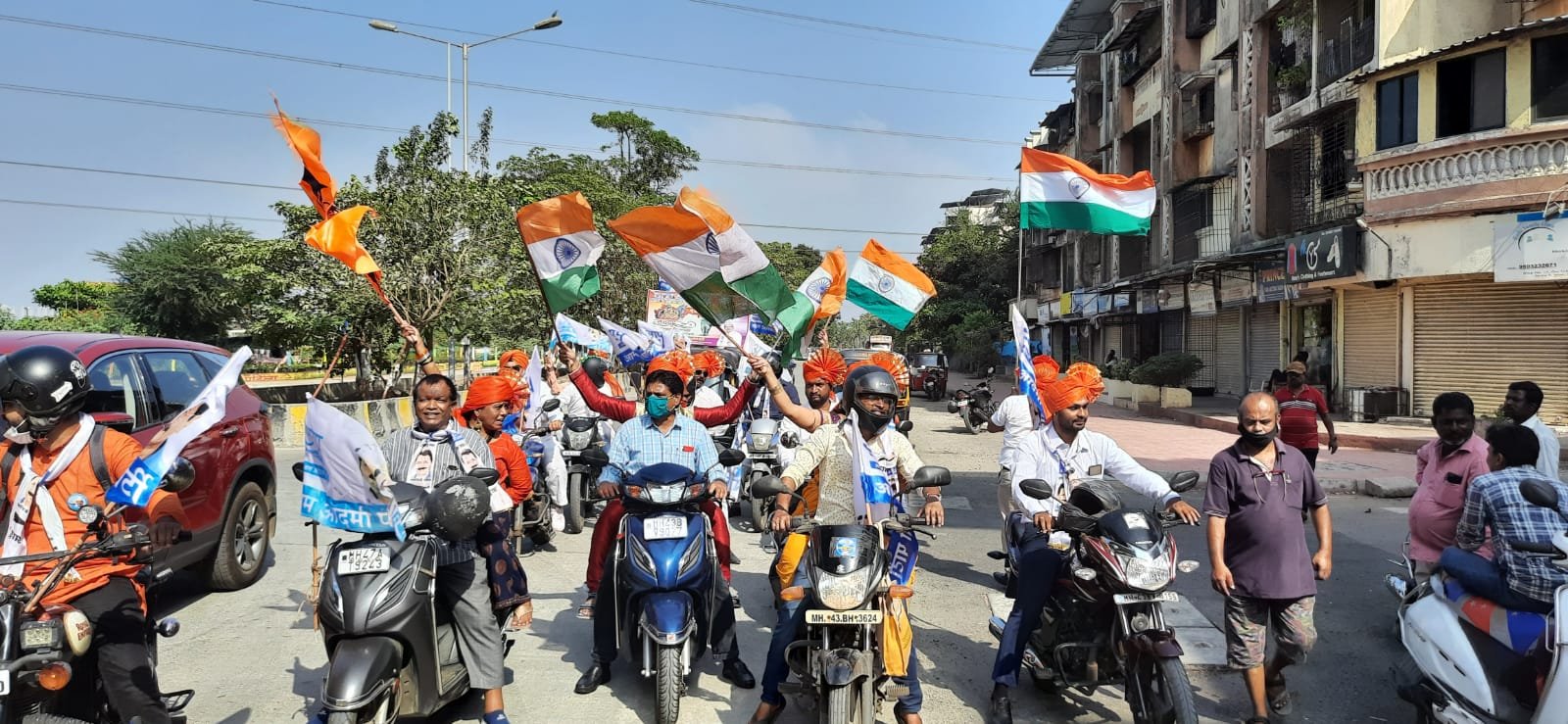 Saptahik Kokan Samana | महाराष्ट्रदिनी आम आदमी पक्षाची ऐरोली ते वाशी सद्भभावना...