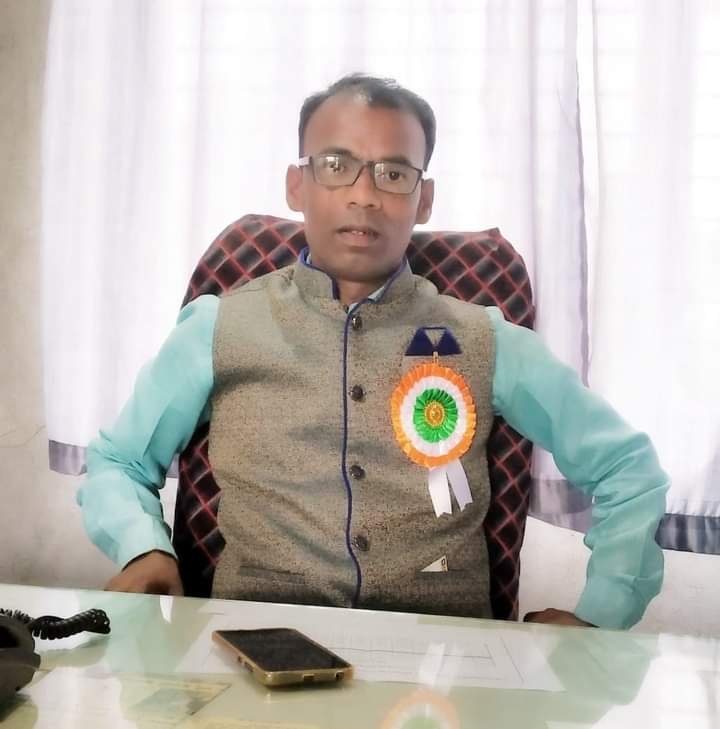 Saptahik Kokan Samana | सामाजिक कार्यकर्ते जानकिराम पांडे यांची बलुतेदार...